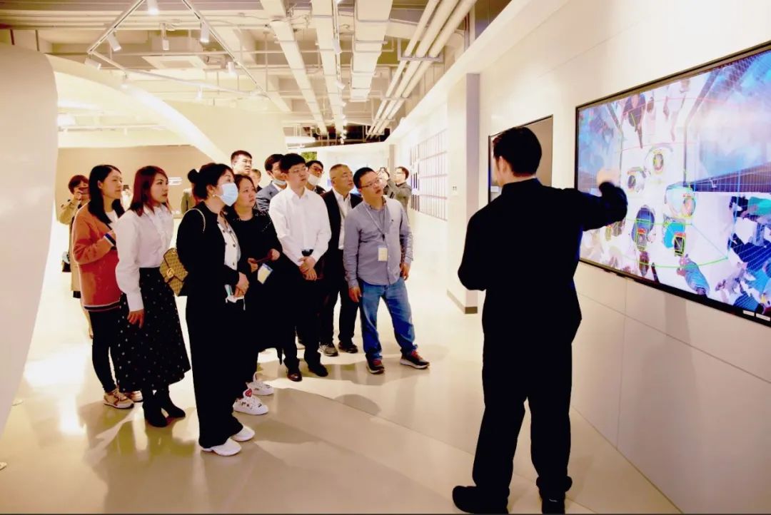 ��8-long8(����)Ψһ�ٷ���վ